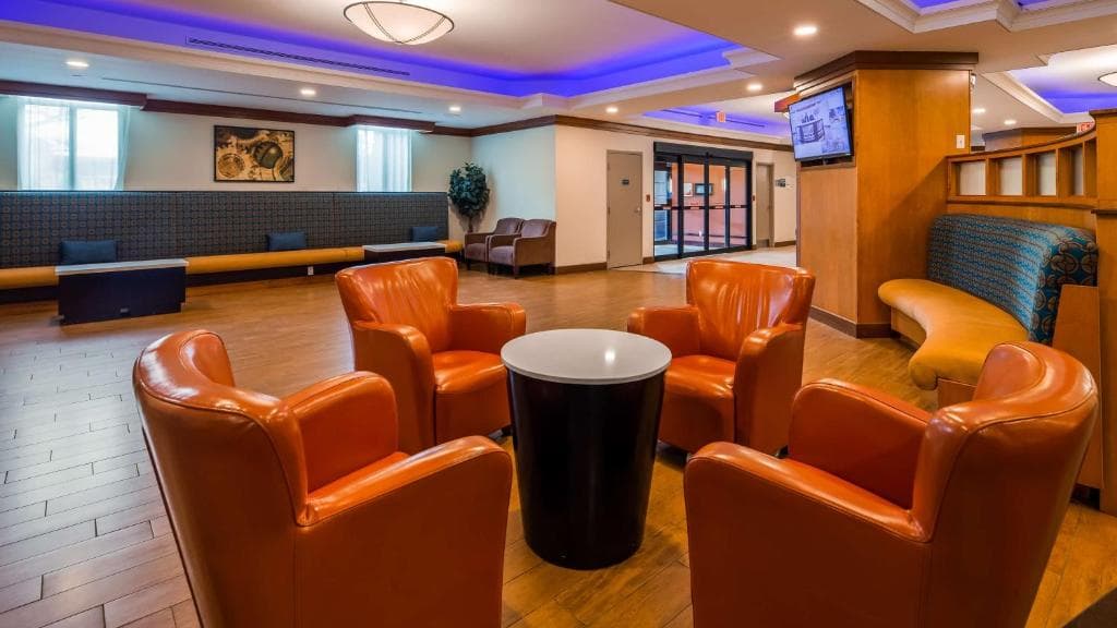Best Western Premier Toronto Airport Carlingview Hotel