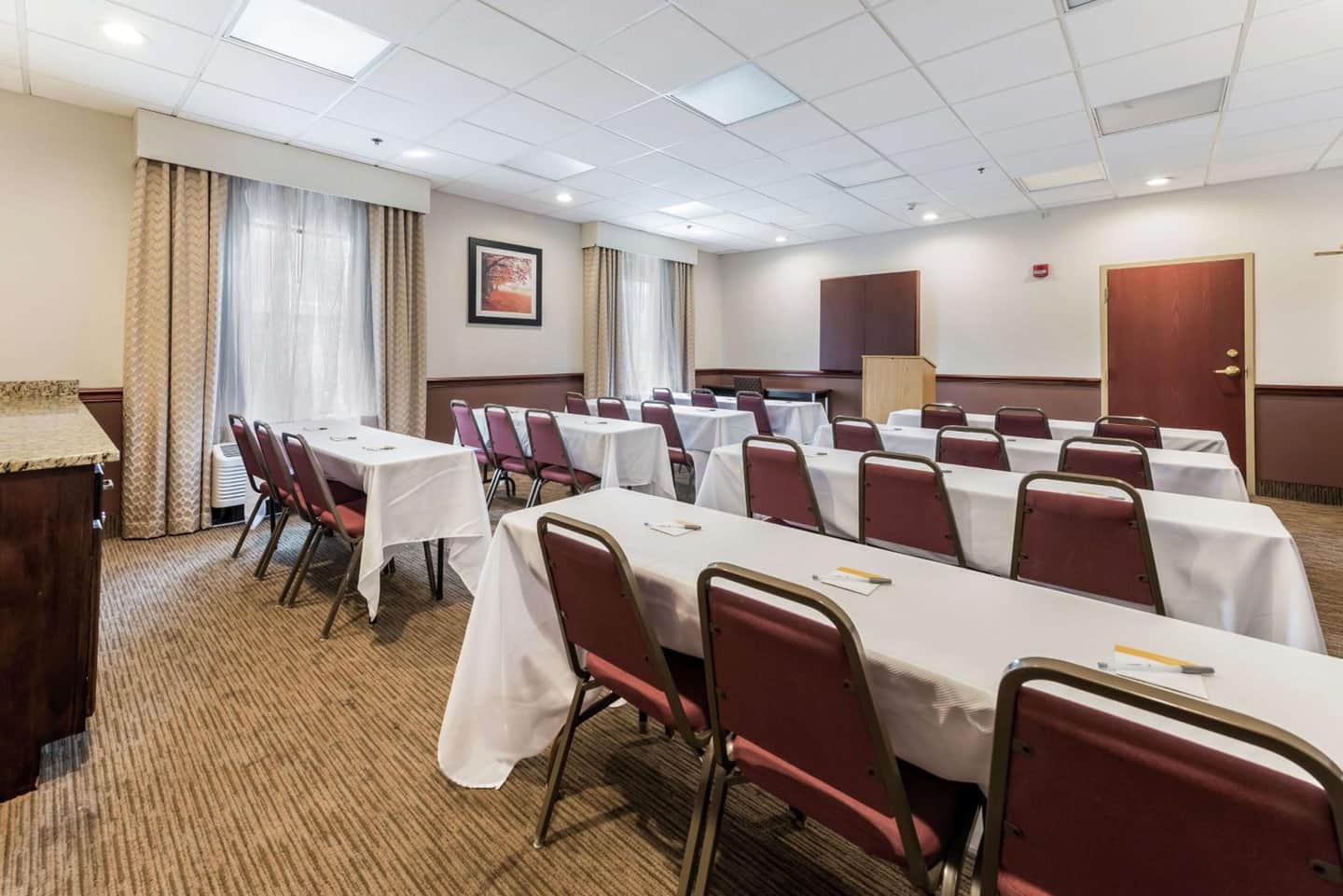 Hampton Inn by Hilton Columbus I-70E/Hamilton Rd.