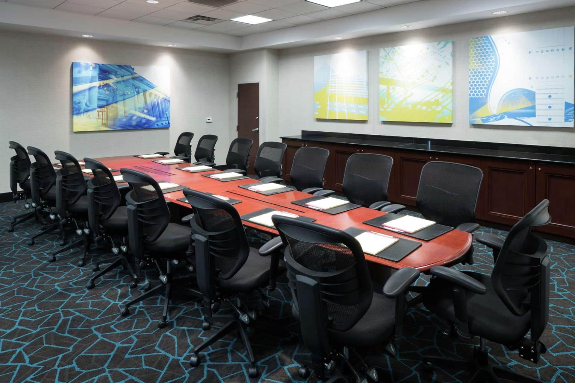 Hampton Inn & Suites Memphis at Beale Street