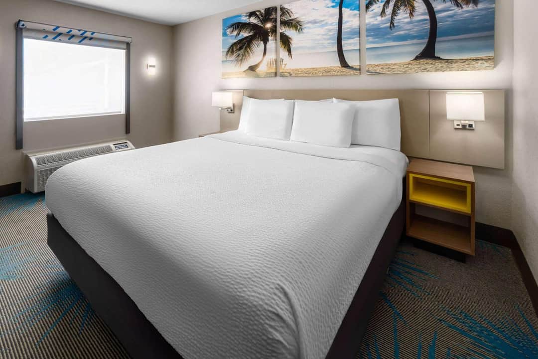 Days Inn by Wyndham Acworth