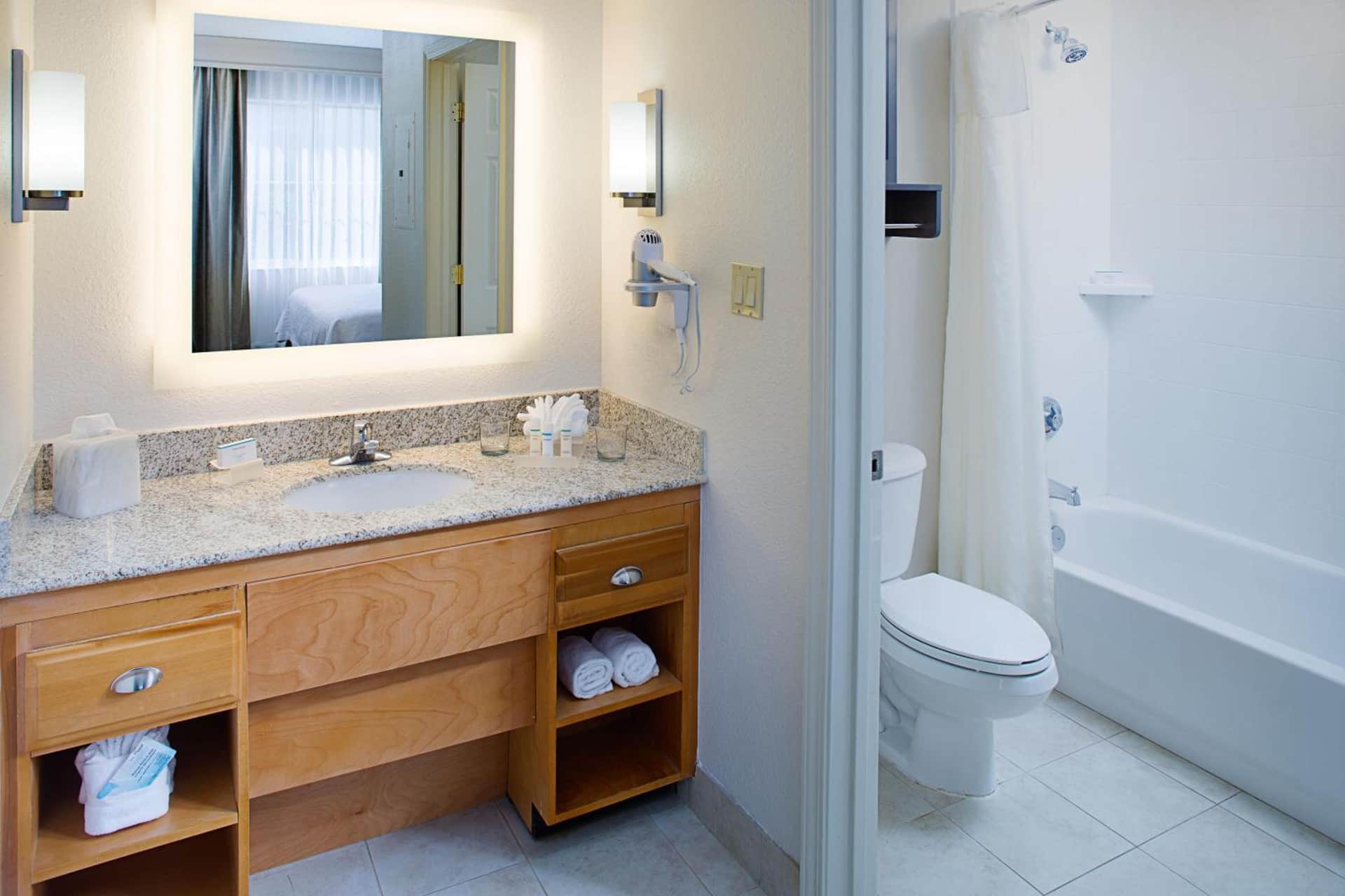 Hilton Garden Inn Wilmington Mayfaire Town Center