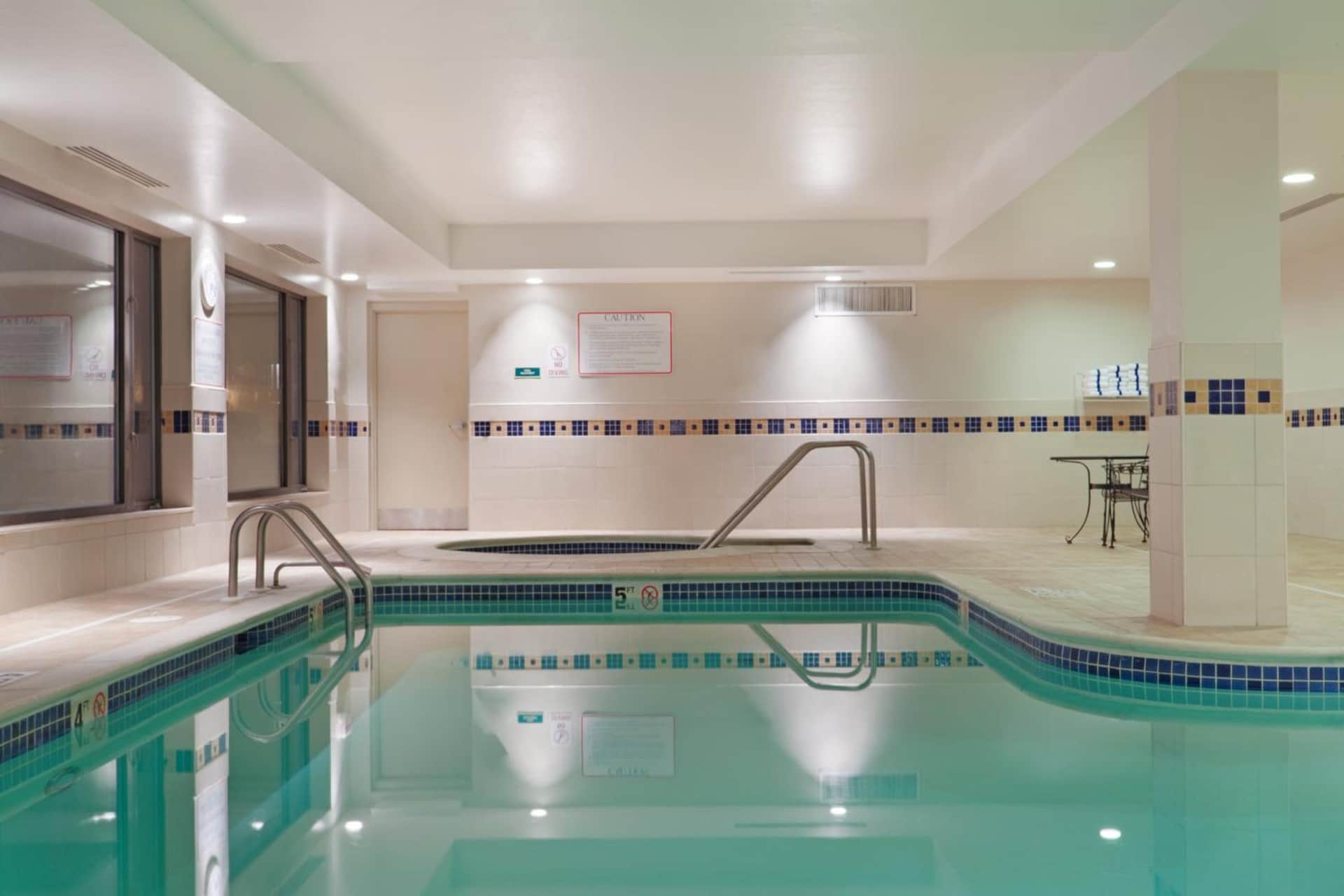 Holiday Inn Manchester Airport by IHG