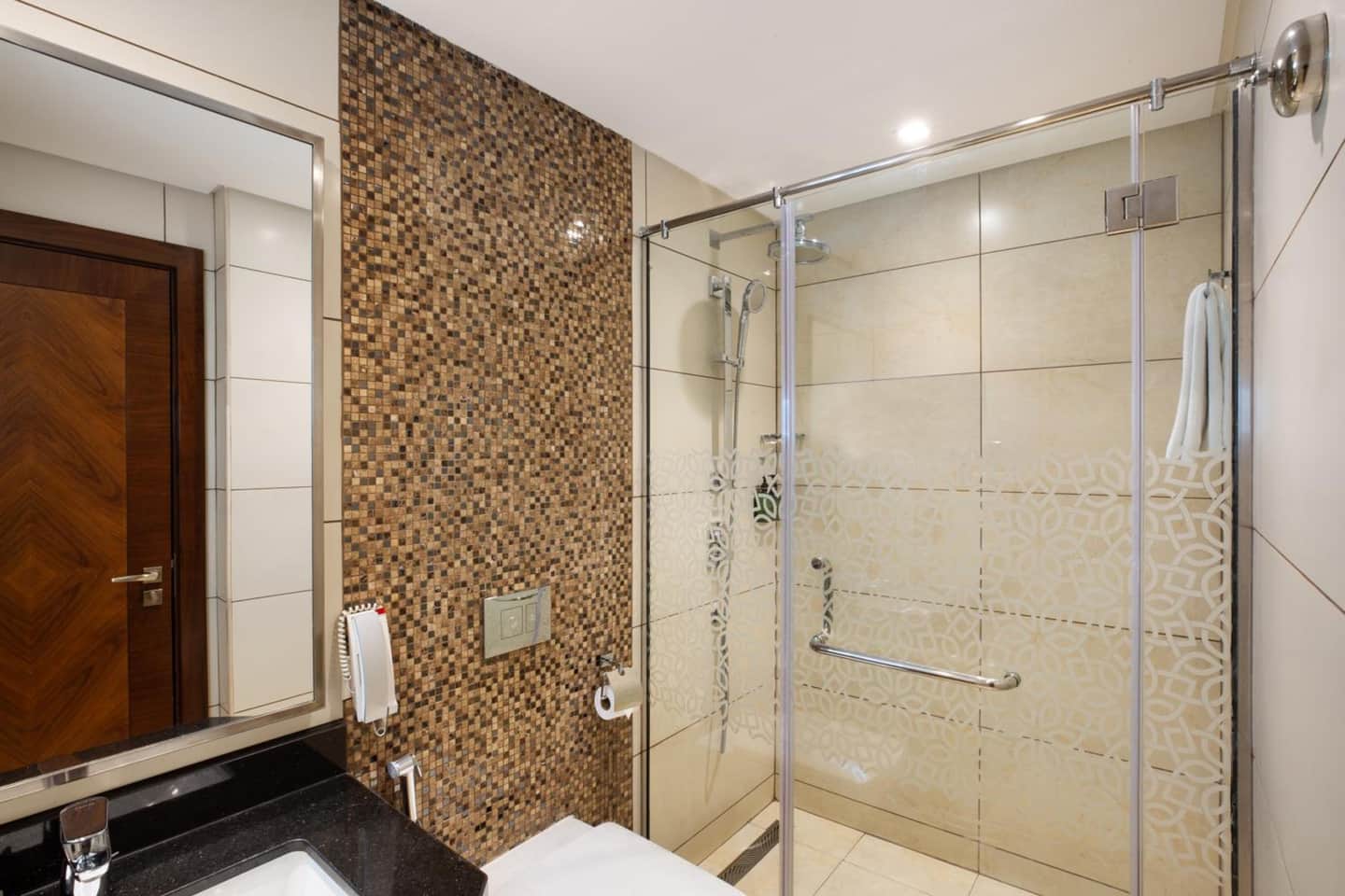Royal Continental Suites Business Bay