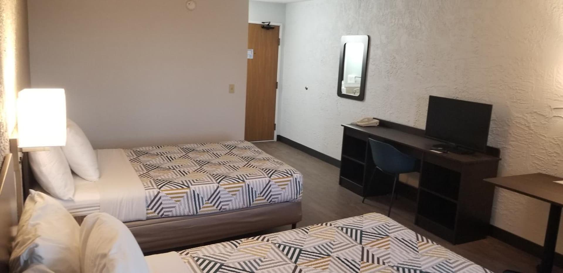Motel 6 Elk Grove O'Hare
