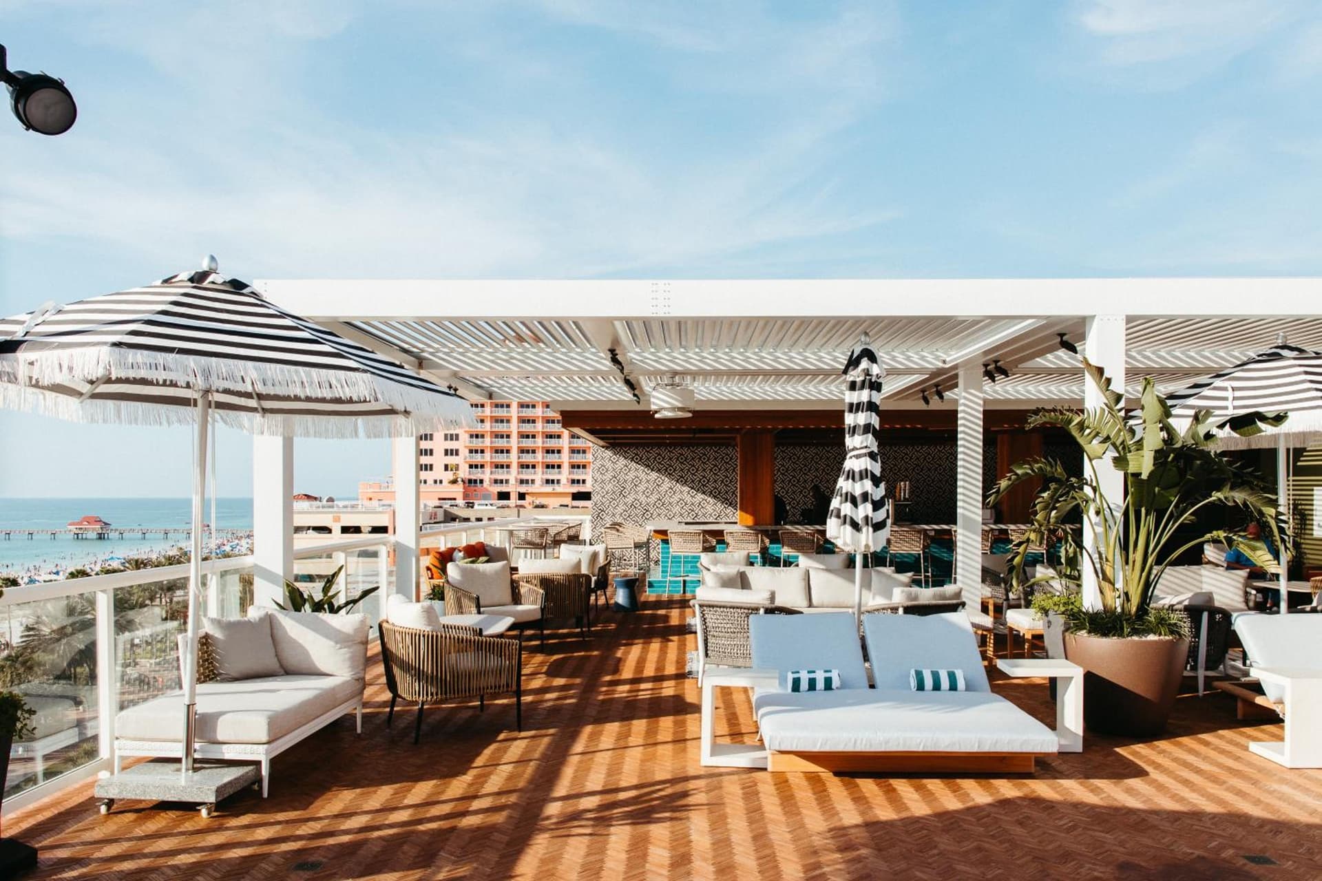 The Hiatus Clearwater Beach, Curio Collection by Hilton