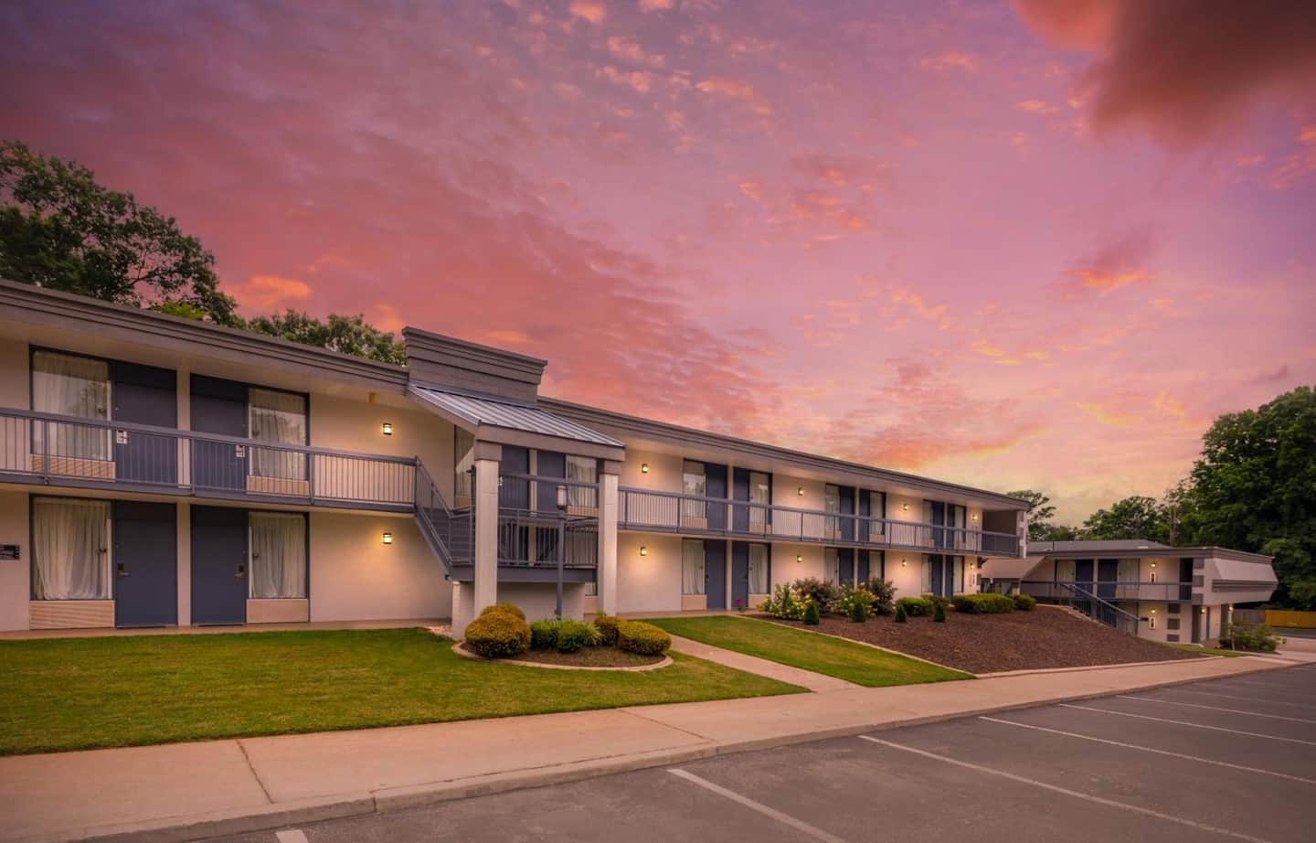Clarion Pointe Morrow - Atlanta South