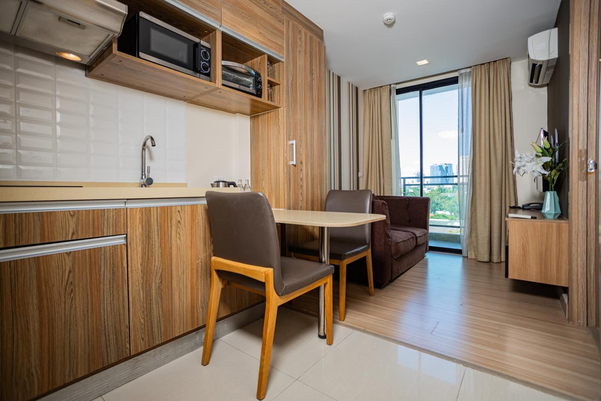 Ramada Tenn Ekamai