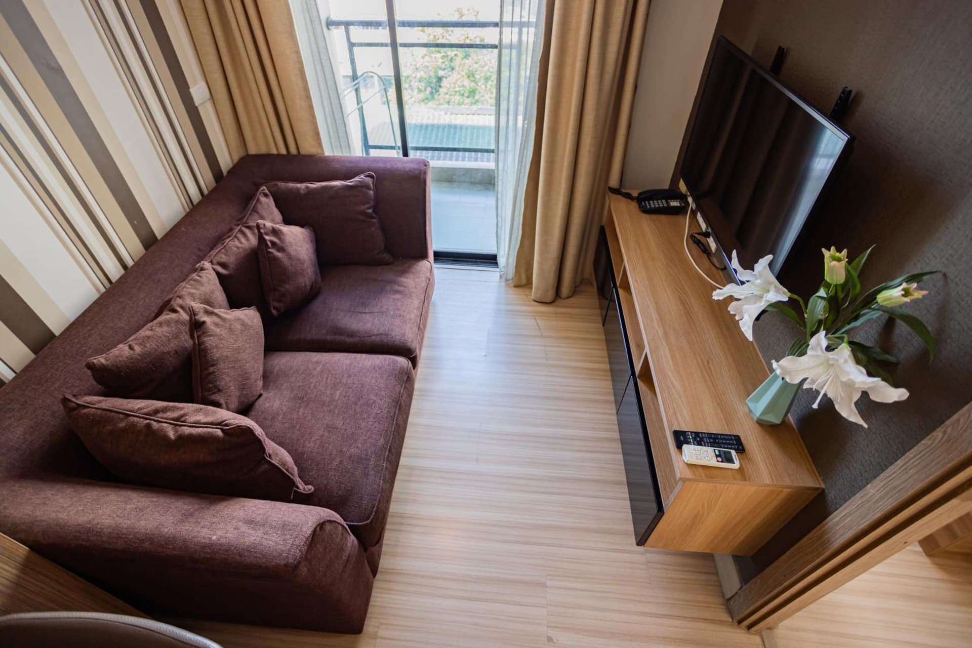 Ramada Tenn Ekamai