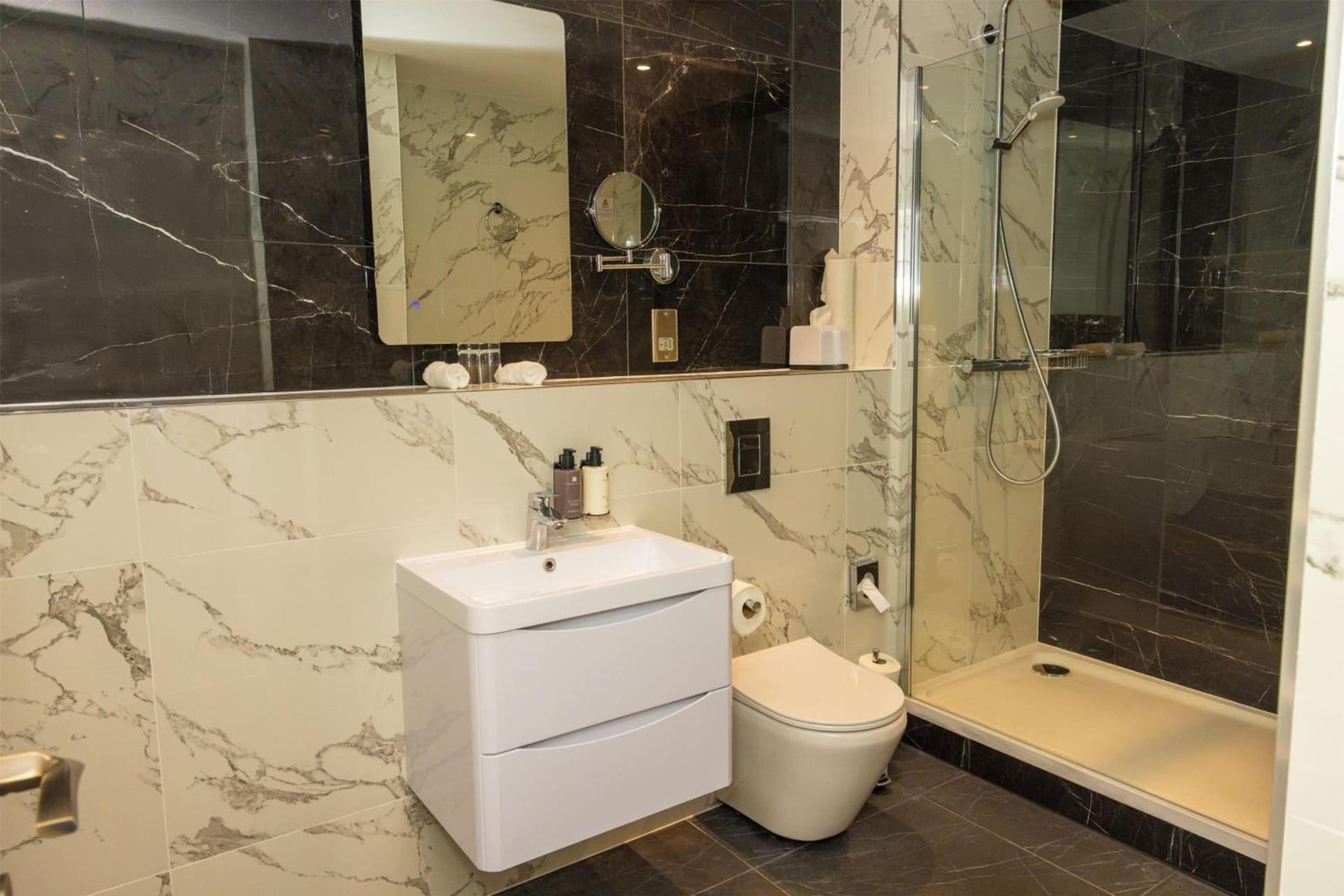 Dover Marina Hotel & Spa, Tapestry Collection by Hilton