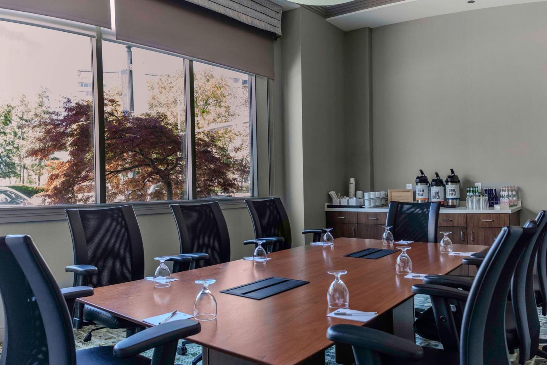 Hampton Inn & Suites Arlington Crystal City DCA