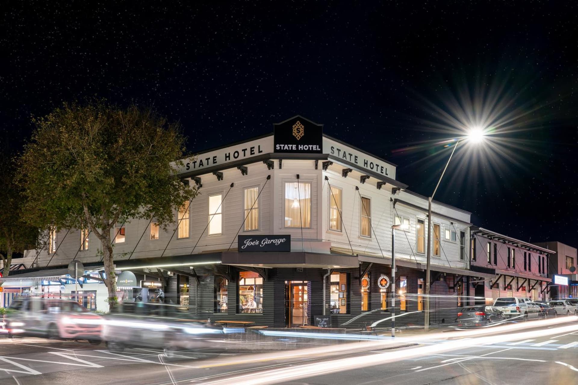 The State Hotel New Plymouth