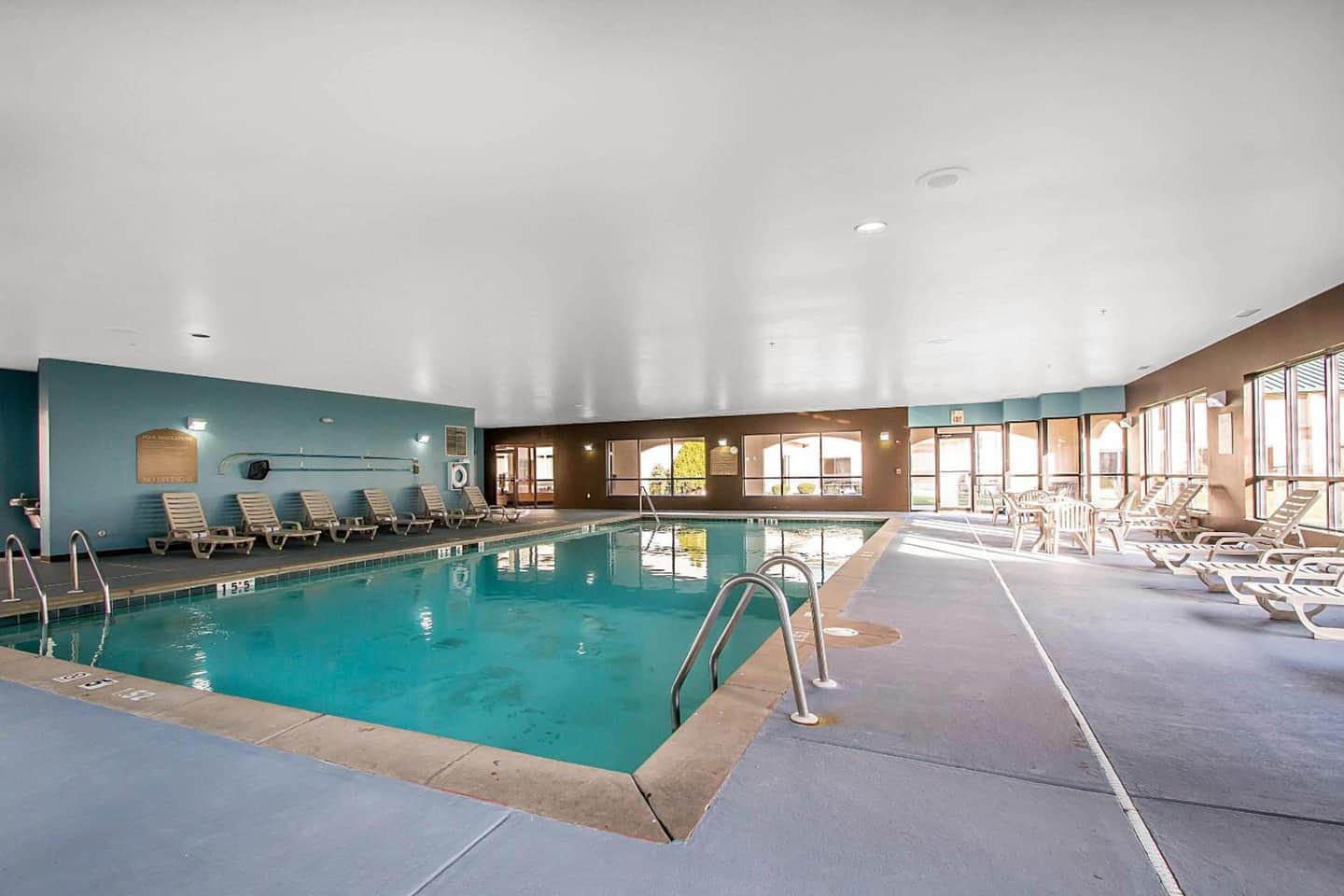 Clarion Inn Elmhurst - Oak Brook near I-88 I-290 I-294