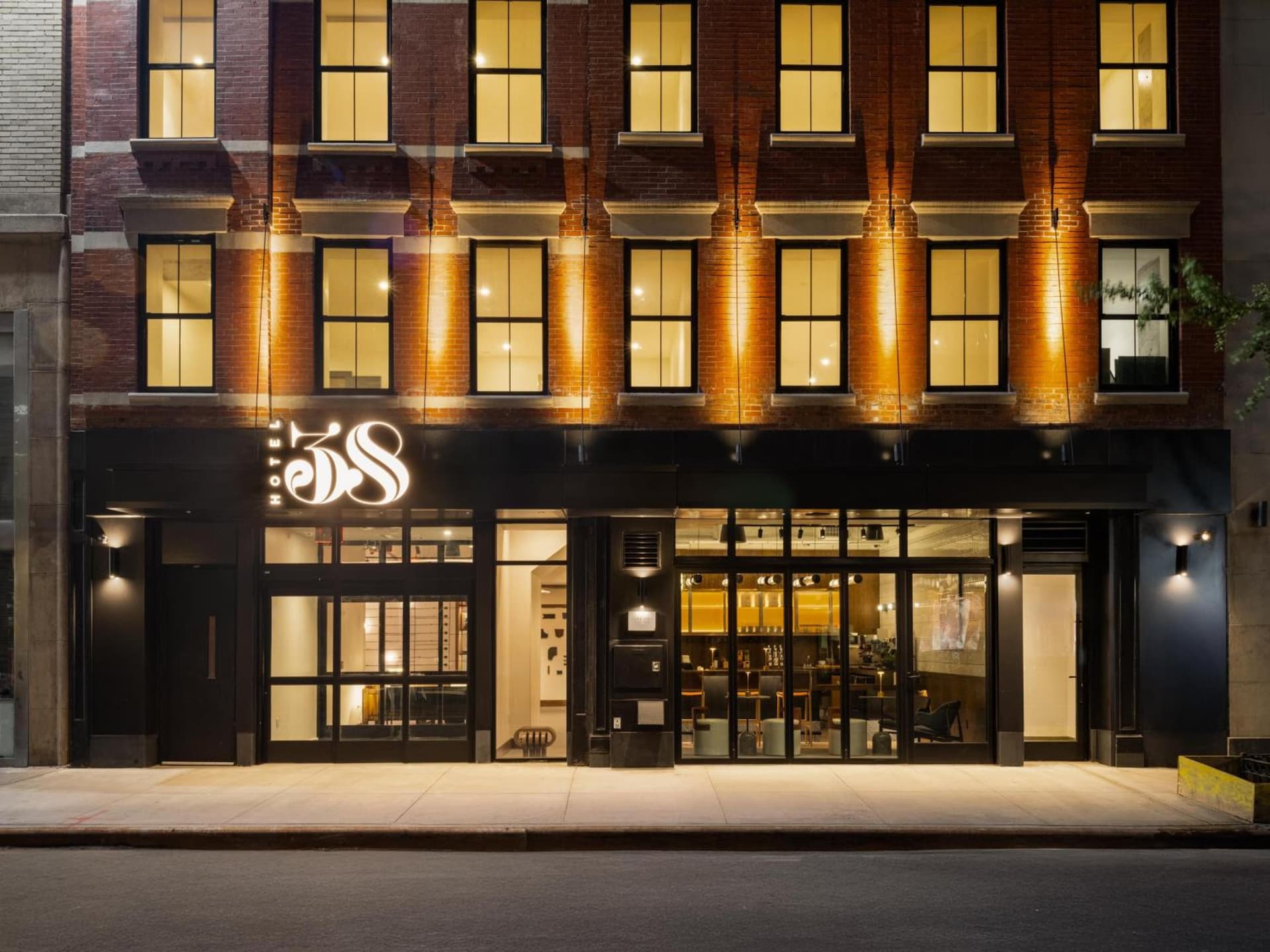 Hotel 38, Tapestry Collection by Hilton