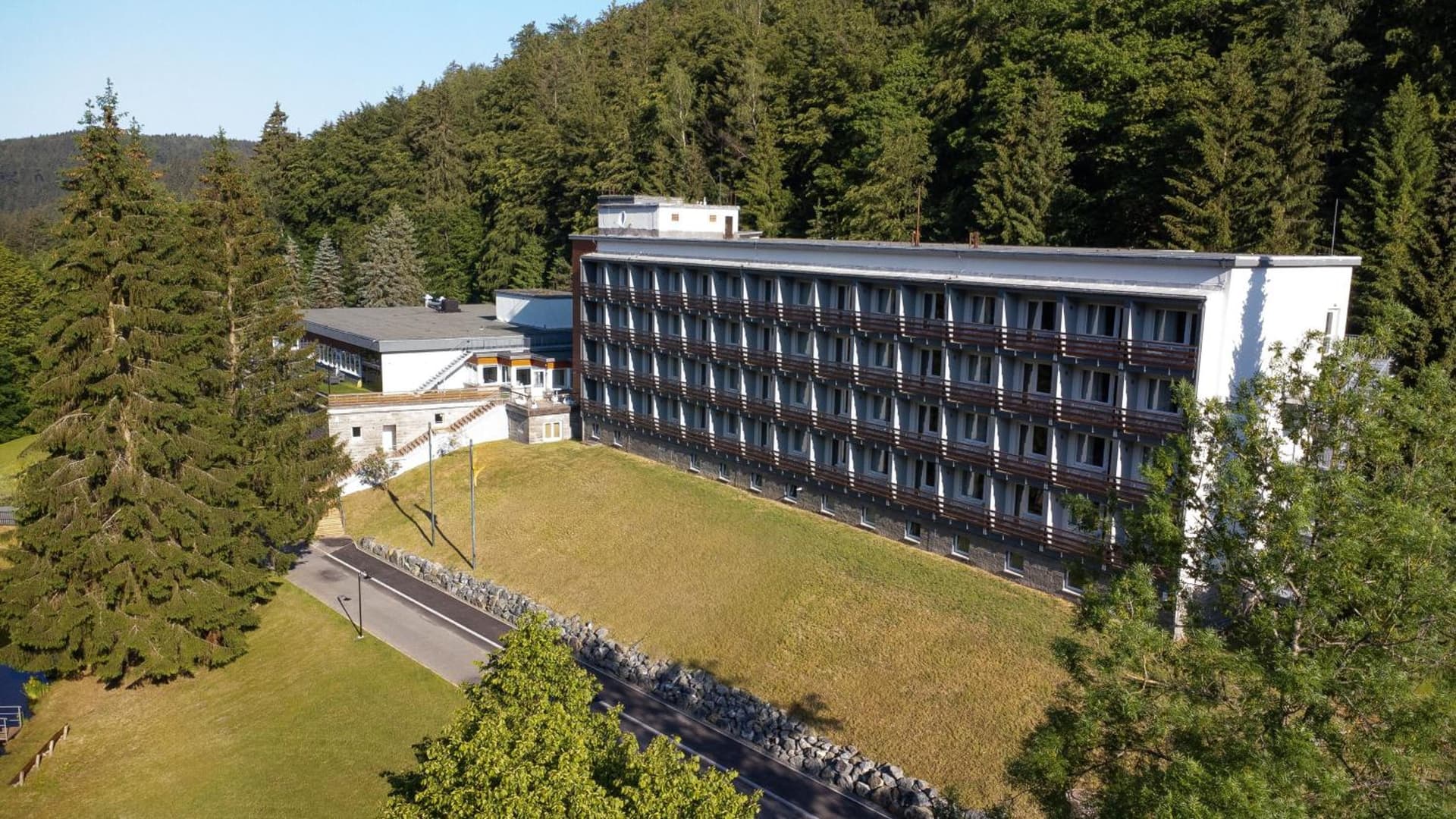 Sunday Schwarzbachtal Hideaway Resort