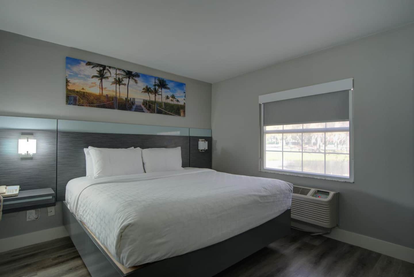 Clarion Pointe Tampa-Brandon Near Fairgrounds and Casino