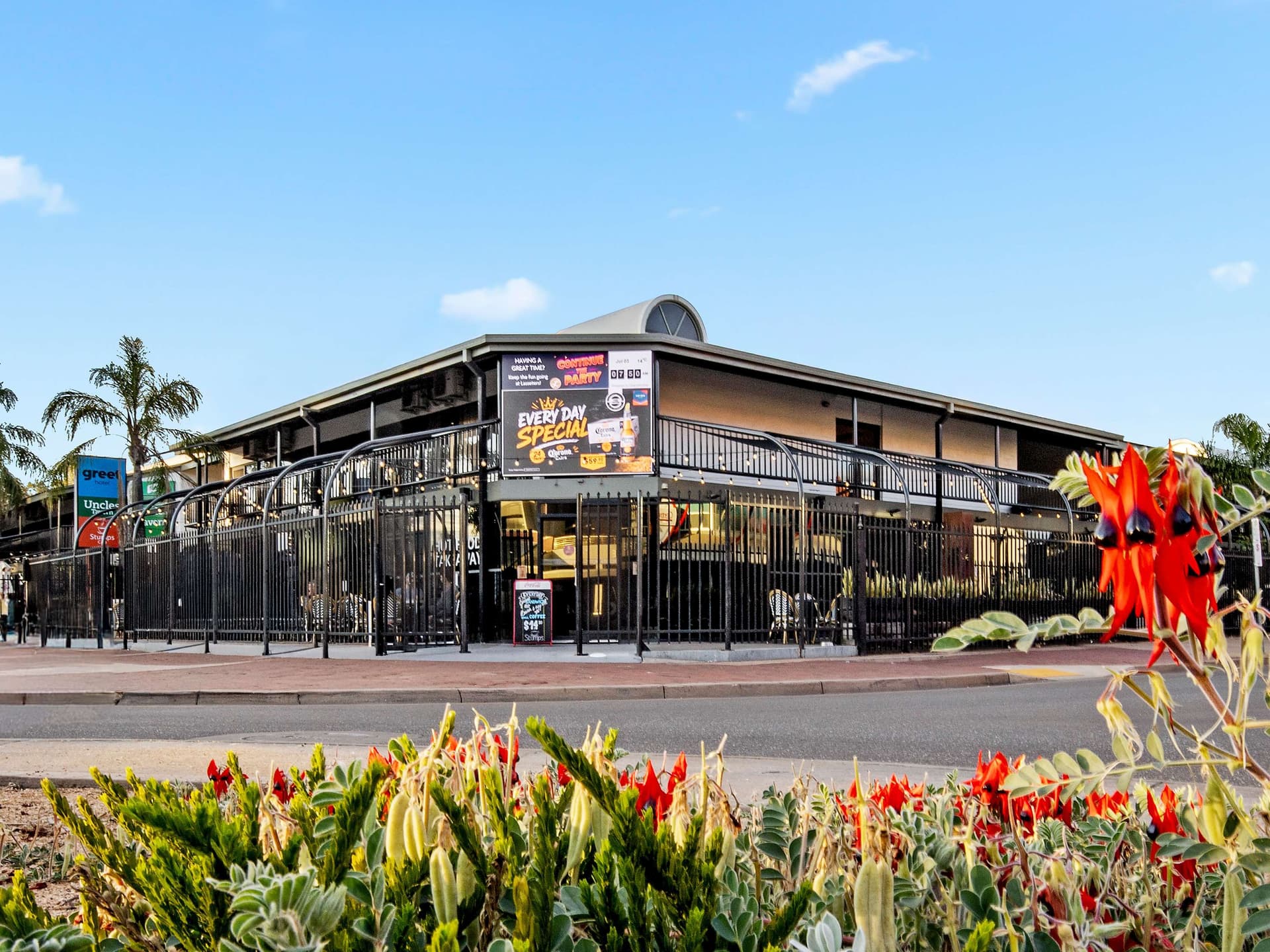 greet Hotel Alice Springs