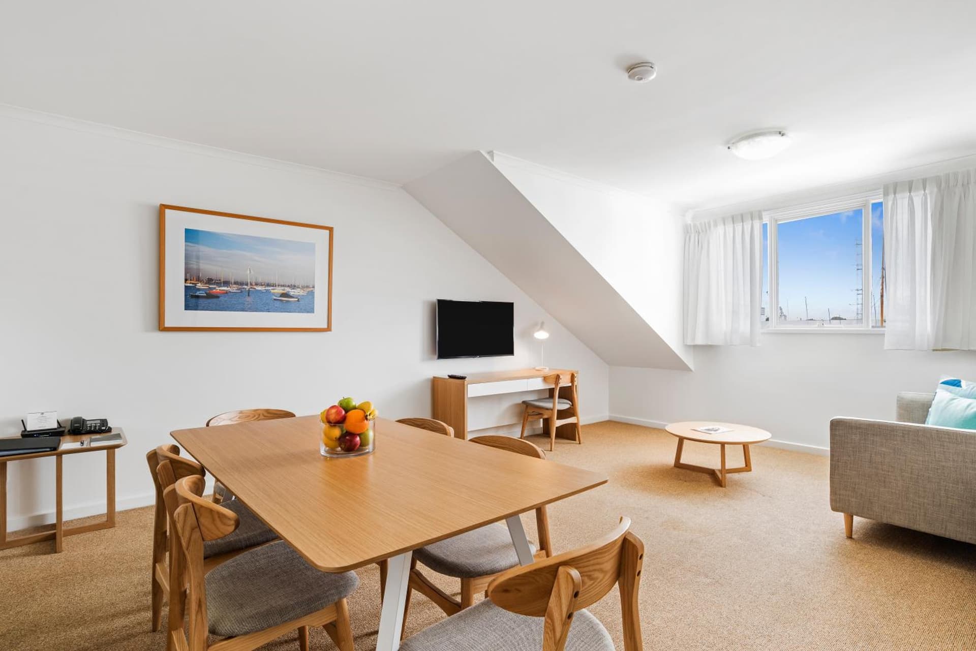 MainStay Suites Williamstown
