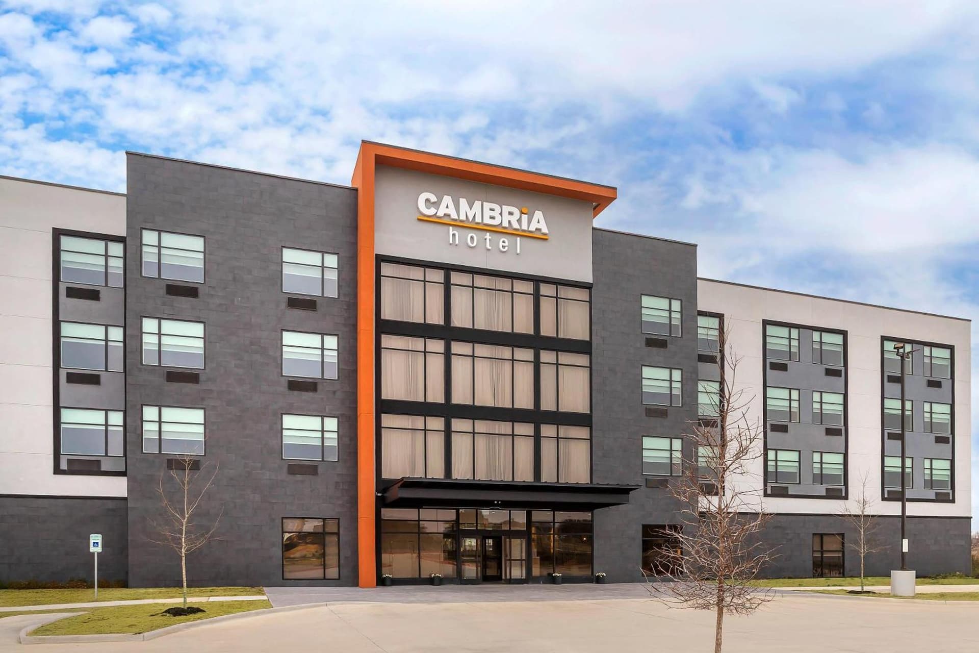 Cambria Hotel Euless - DFW Airport South