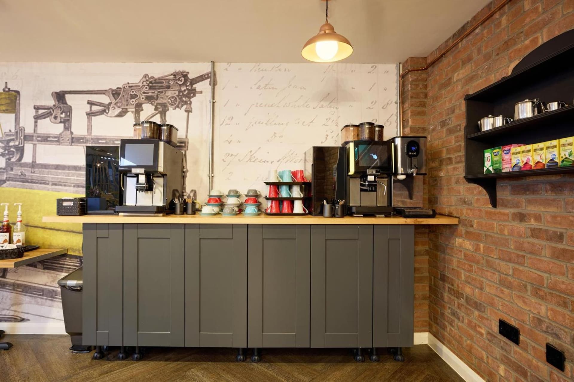 Holiday Inn - the niu, Loom Manchester North by IHG