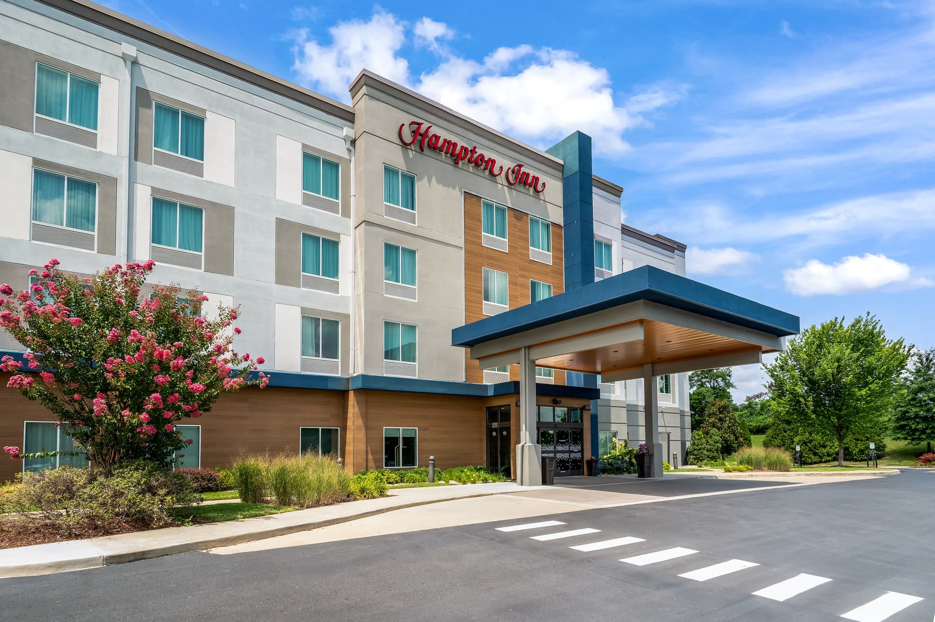 Hampton Inn by Hilton Nashville Airport Century Place