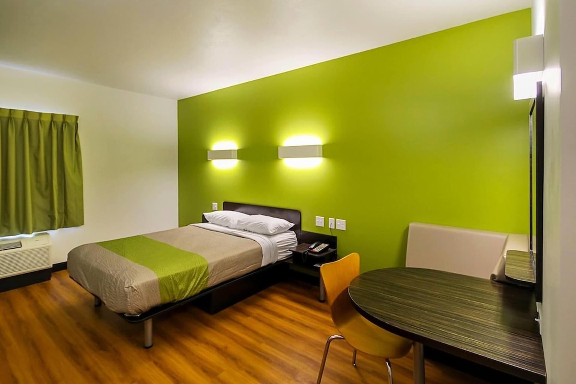 Days Inn by Wyndham South Bend/Notre Dame