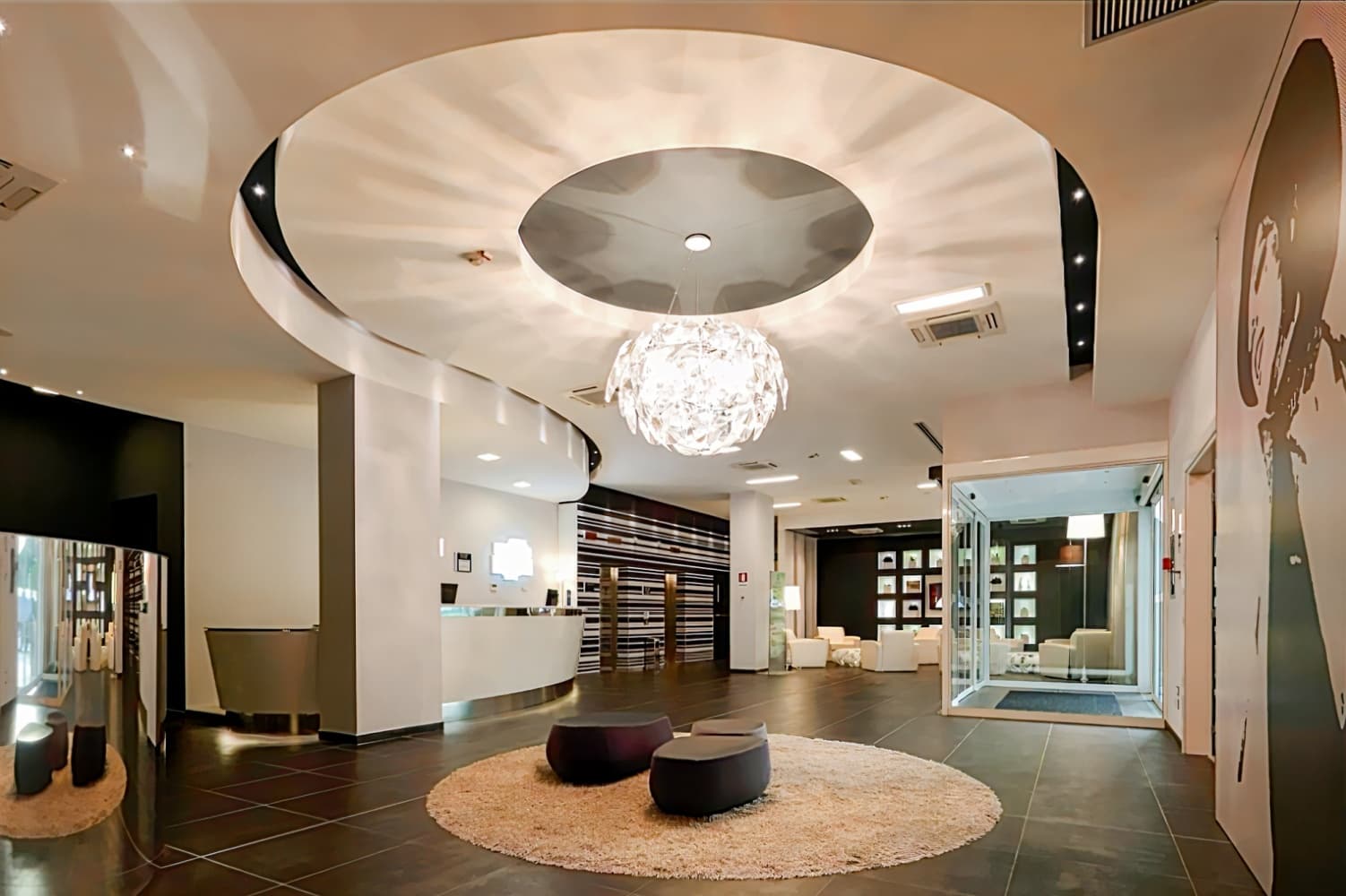 Holiday Inn Milan Nord Zara