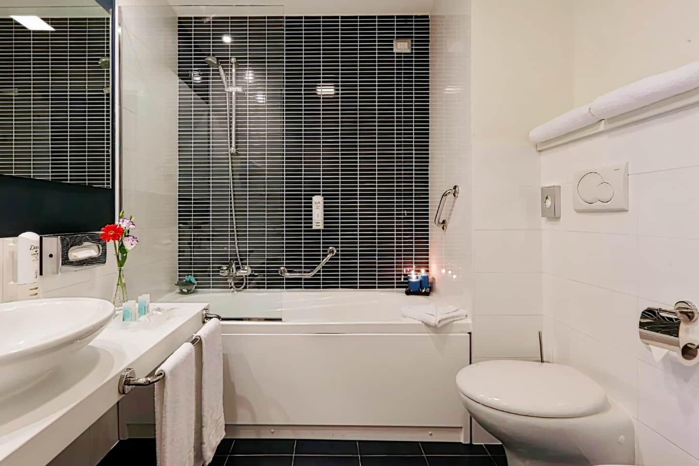 Holiday Inn Milan Nord Zara