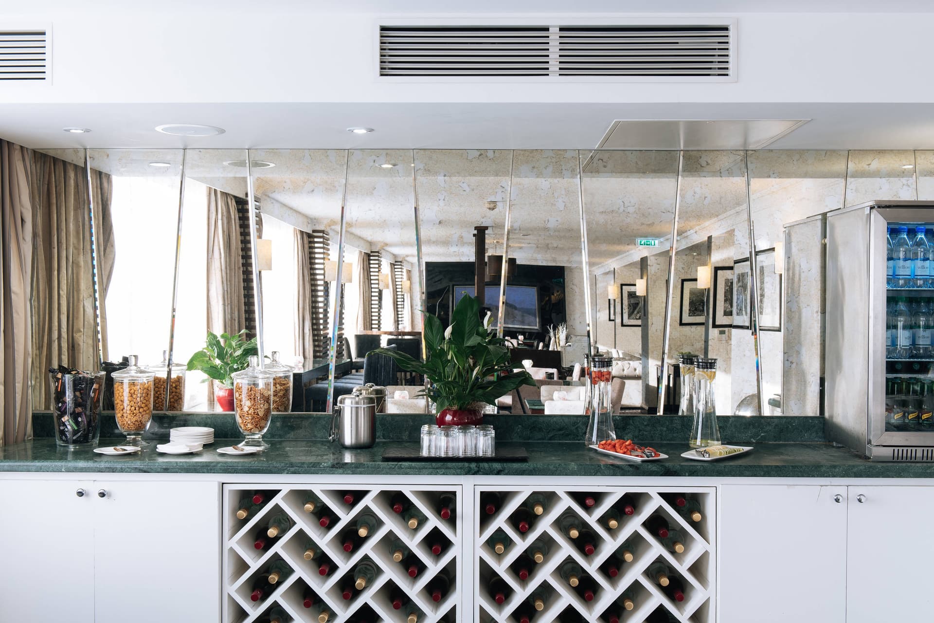 Renaissance London Heathrow Hotel
