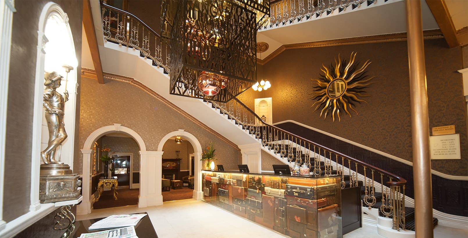 Best Western Premier Queen Hotel