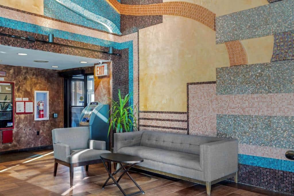Best Western Plus Brooklyn Bay Hotel