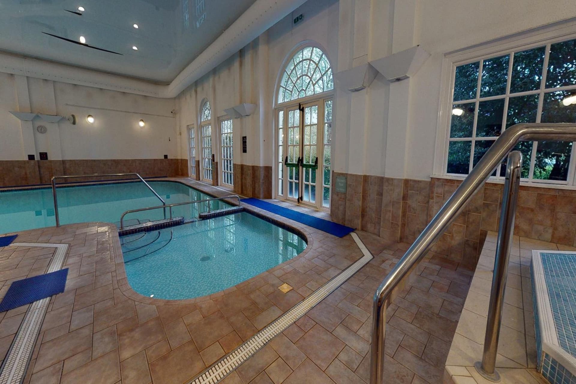 Village Hotel Chester St Davids