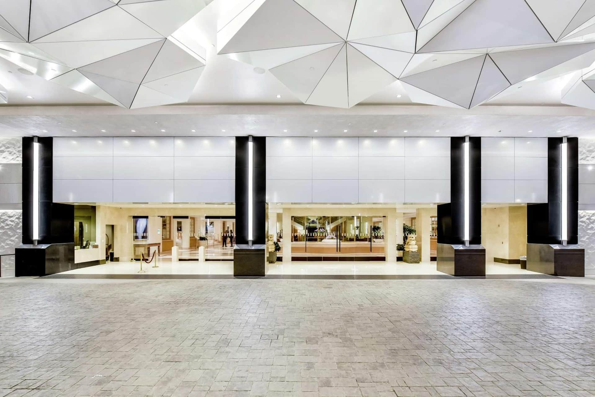 Hilton LAX Los Angeles Airport