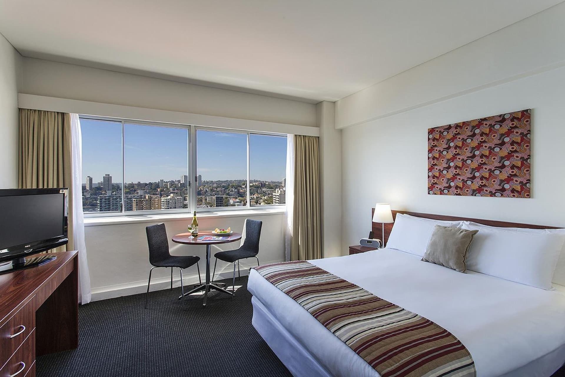 Macleay Hotel